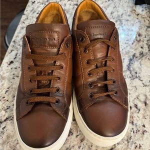 Like new Too Boot New York brown leather shoes Size 11 1/2.